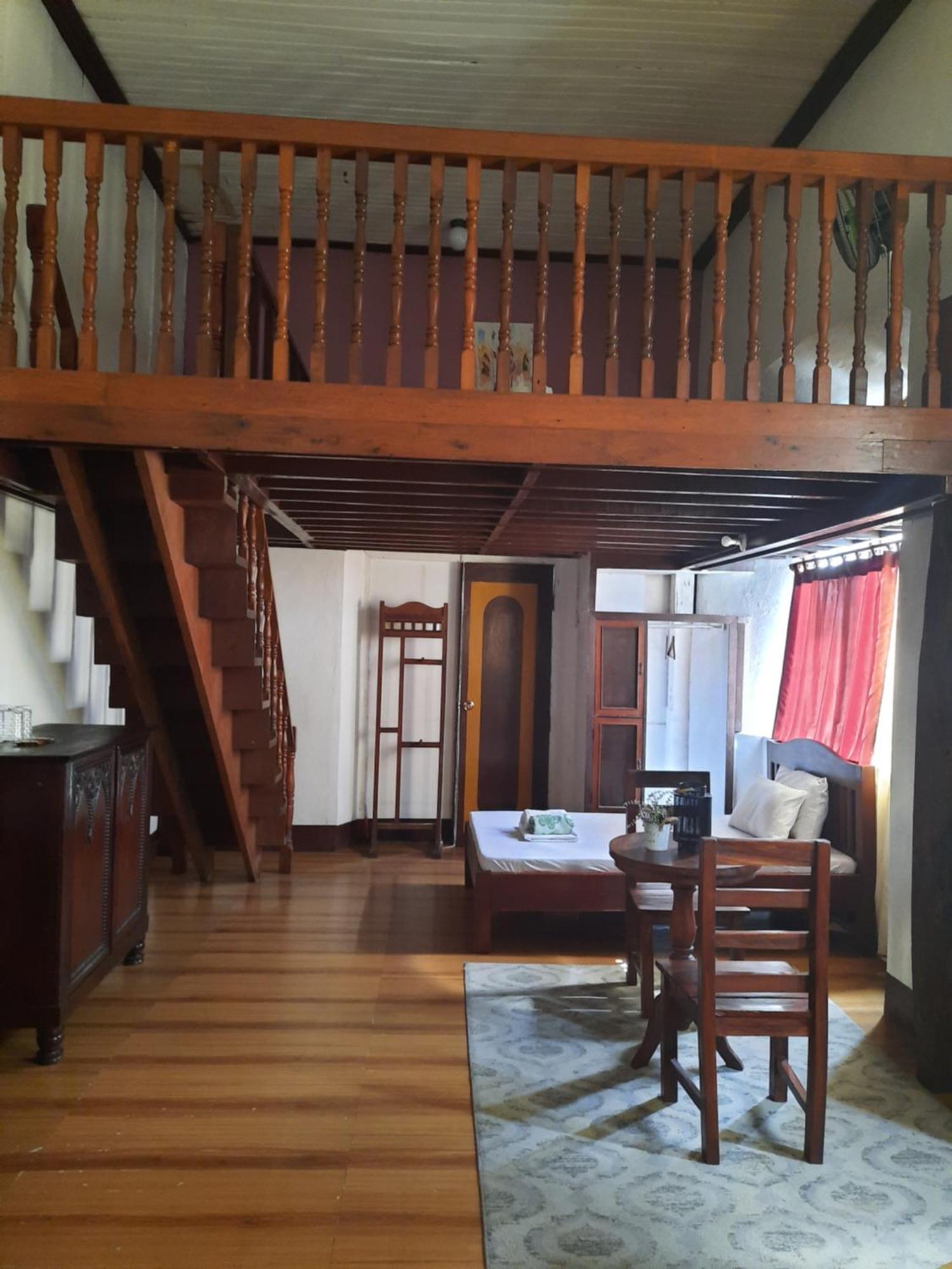 Escolta's Homey Lodge Vigan Exterior foto