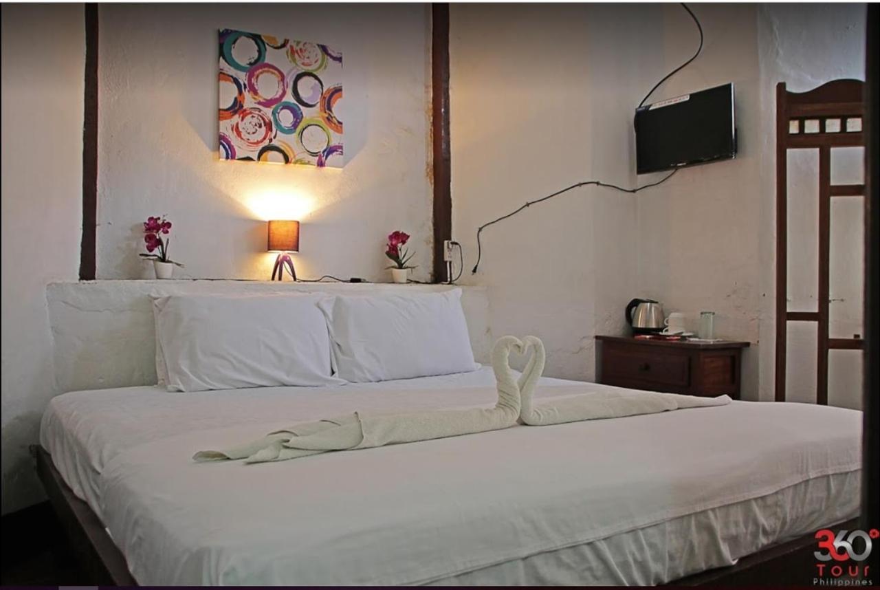 Escolta's Homey Lodge Vigan Exterior foto