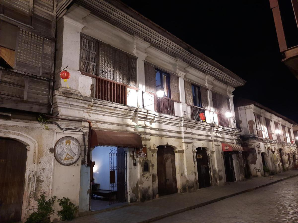 Escolta's Homey Lodge Vigan Exterior foto