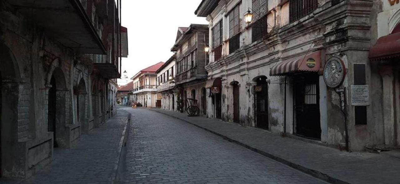 Escolta's Homey Lodge Vigan Exterior foto