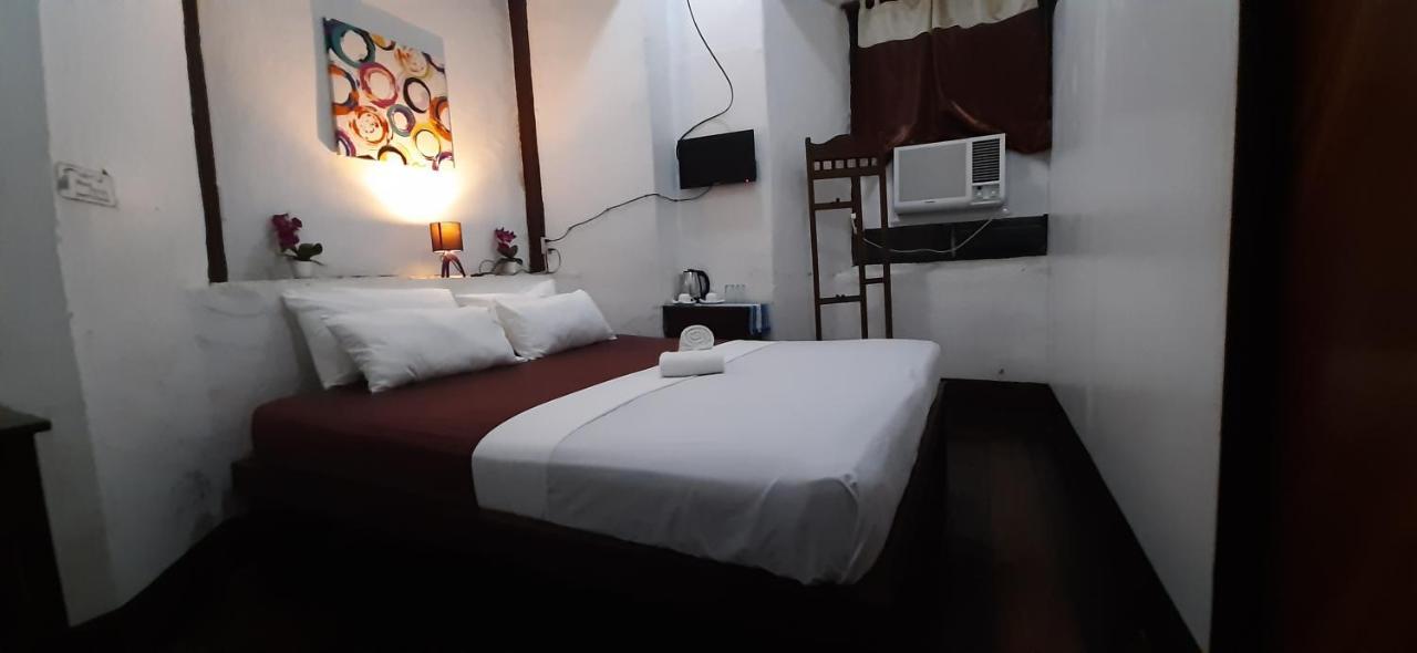 Escolta's Homey Lodge Vigan Exterior foto