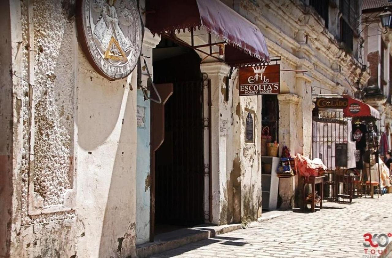 Escolta's Homey Lodge Vigan Exterior foto